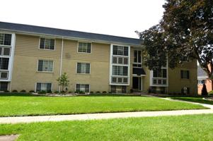 featured image of 370 Eastern Ave #370