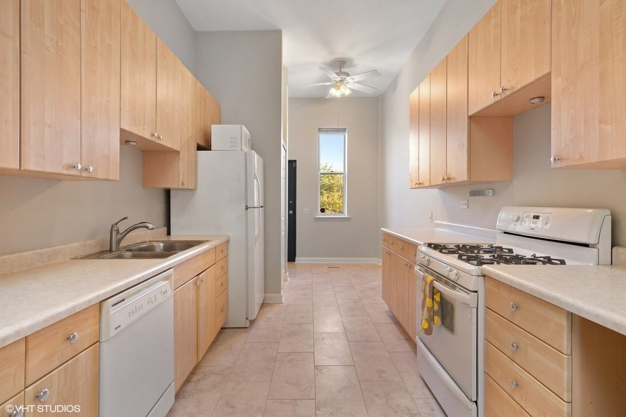 1875 N Milwaukee Ave #2 - Photo 4 of 15