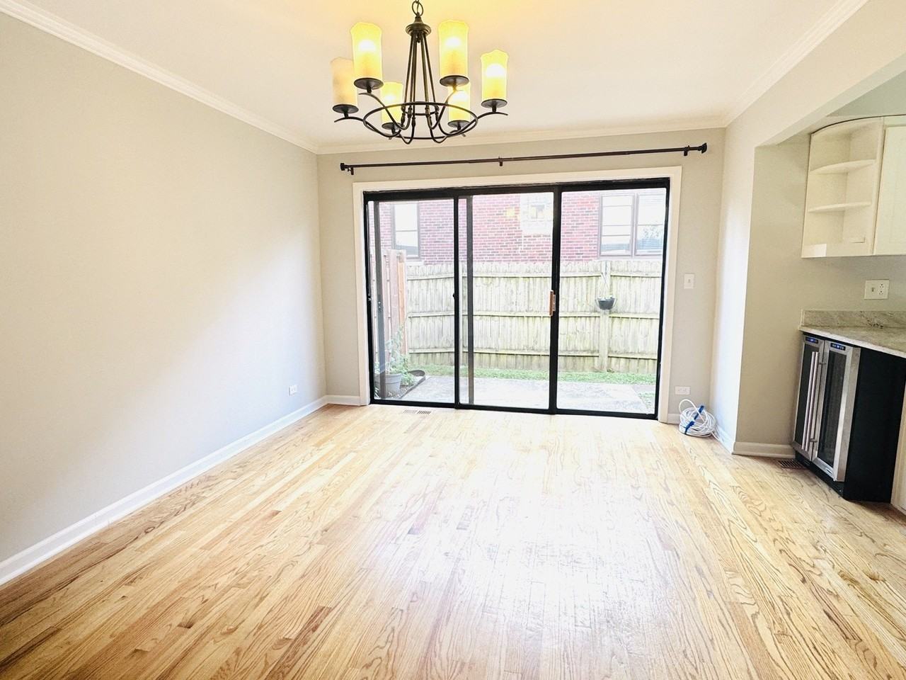1750 Henley St #25 - Photo 6 of 16