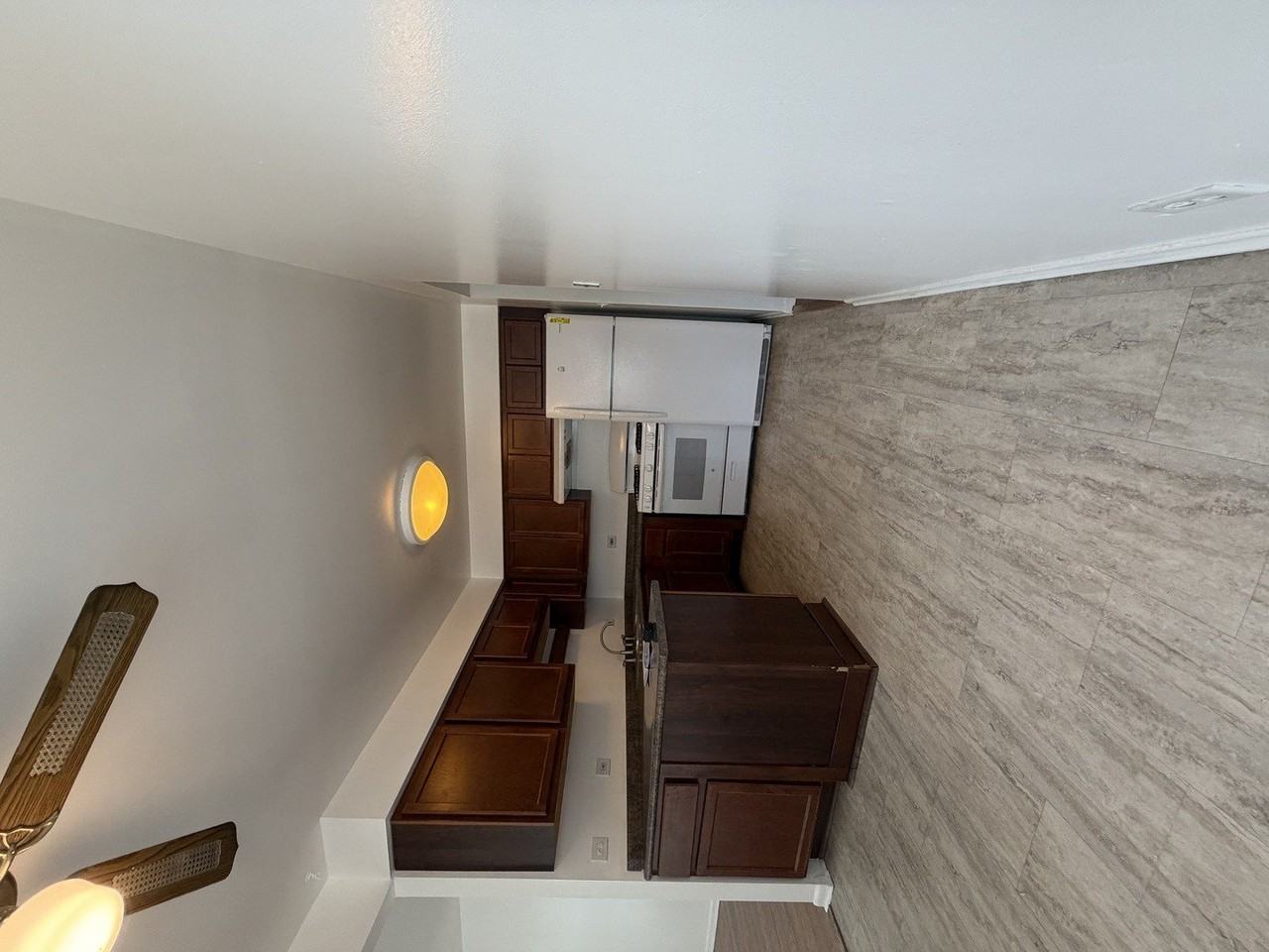 4549 Forest Ave #2S - Photo 5 of 8
