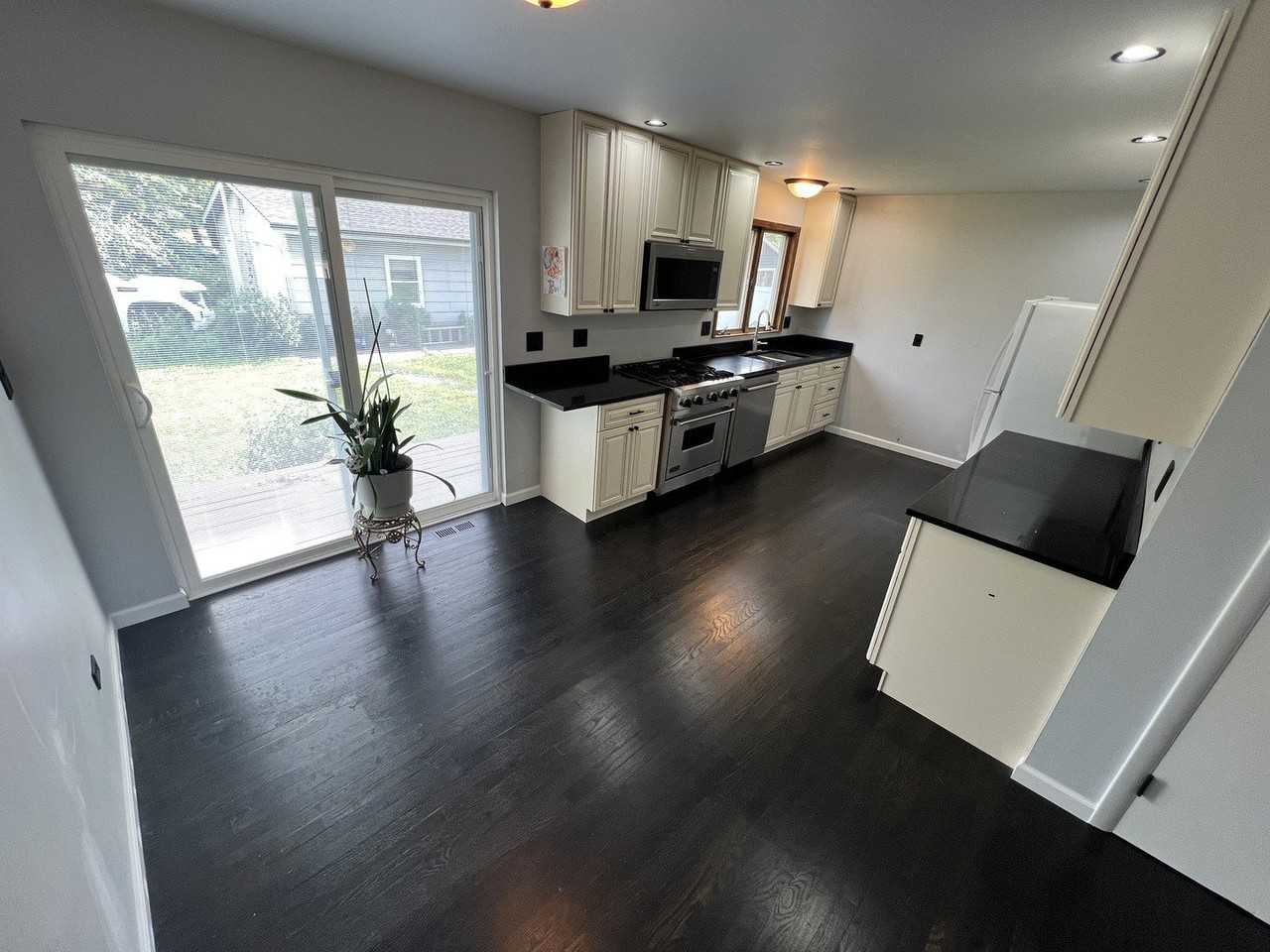1 Shell Ct - Photo 6 of 22