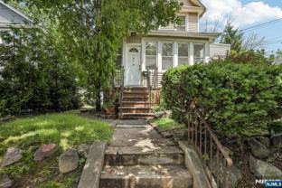 147 Phelps Ave - Photo 1 of 1