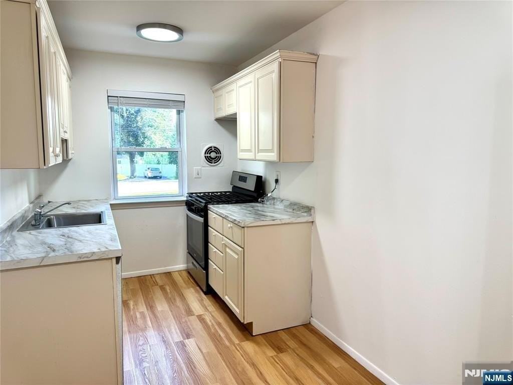 62 Regency Park - Photo 4 of 12