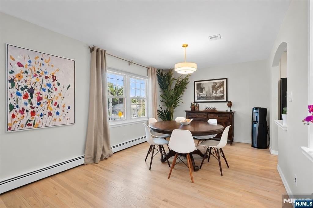 809 2nd St #2 - Photo 4 of 15