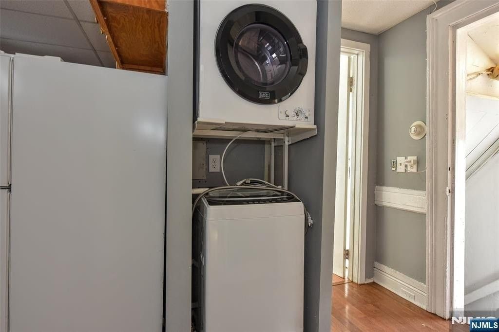 72 Newark Ave #2 - Photo 7 of 10