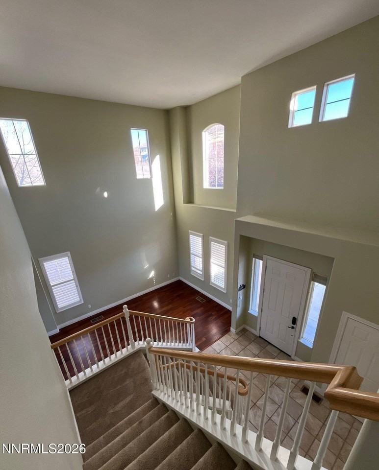 2810 Halo Dr - Photo 5 of 24