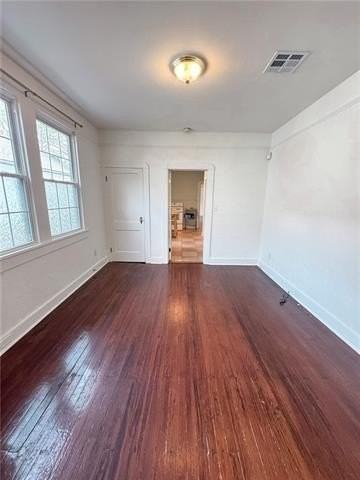 1221 Poland Ave - Photo 5 of 12