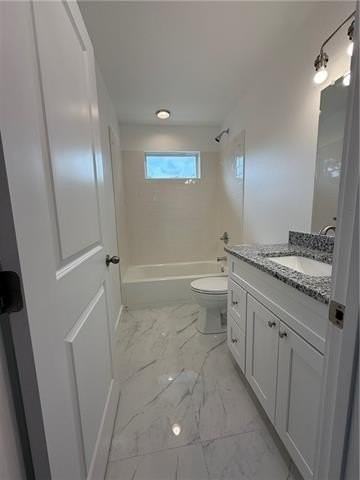 715 N Woodlawn Ave - Photo 6 of 10
