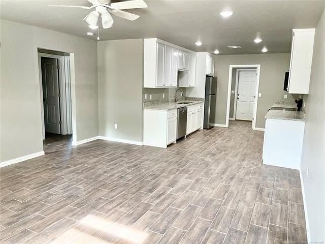 504 S 14th Ave - Photo 3 of 13
