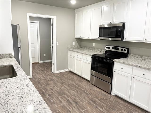 504 S 14th Ave - Photo 5 of 13