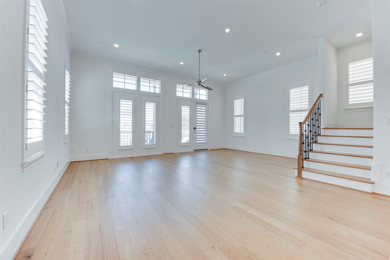 8736 Oak Kolbe Ln - Photo 5 of 41
