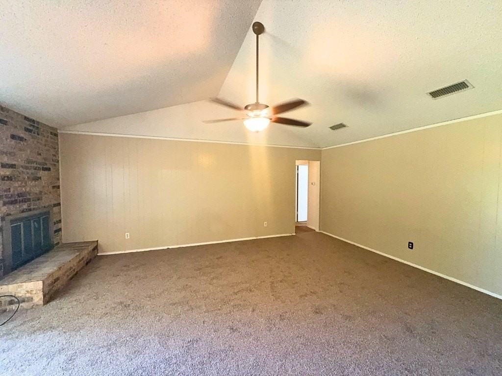 1613 Edge Hill Rd - Photo 3 of 21