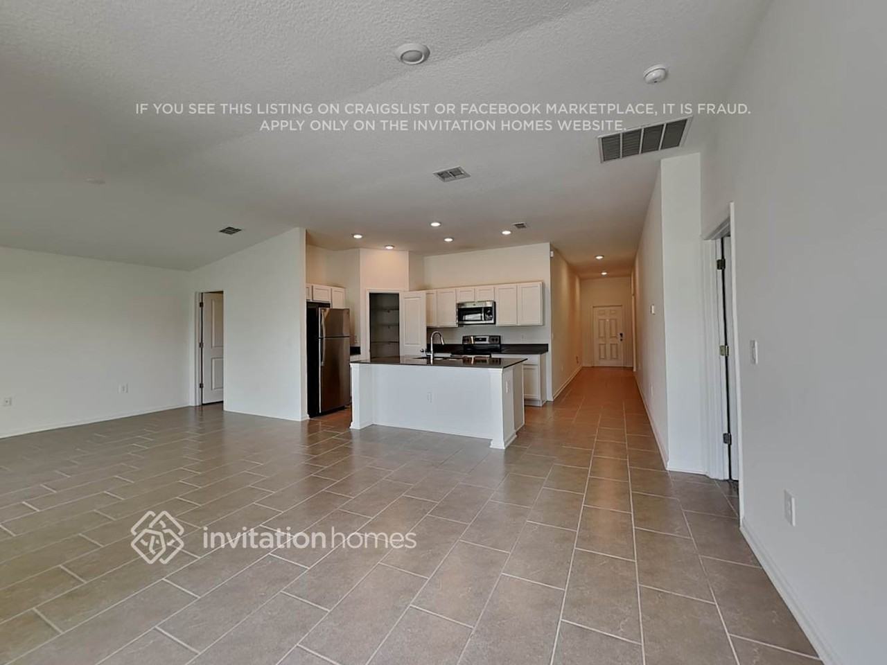 3085 Blue Bonnet Ln - Photo 4 of 19