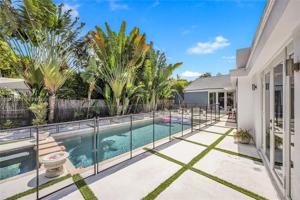 featured image of 4975 Delaware Ave