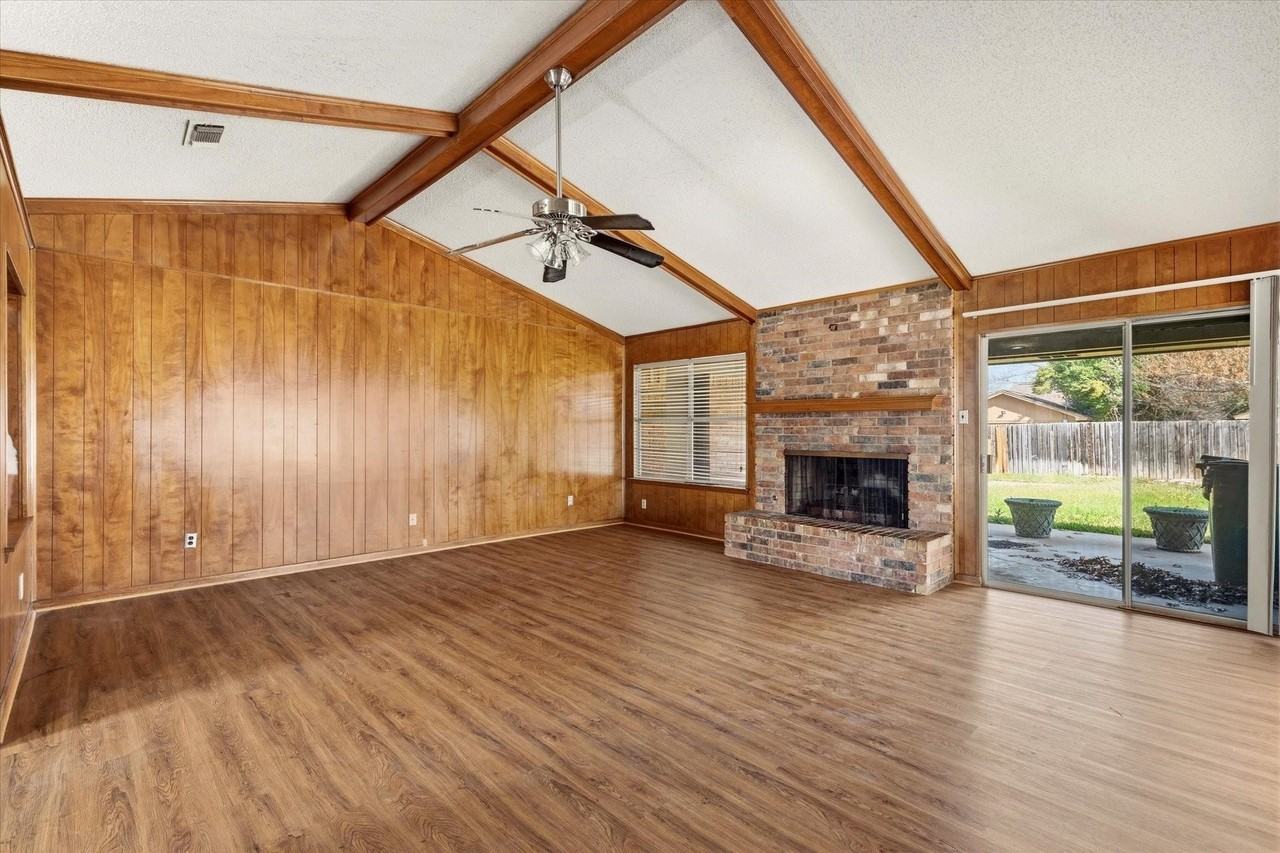 1905 Alamo Dr - Photo 5 of 27
