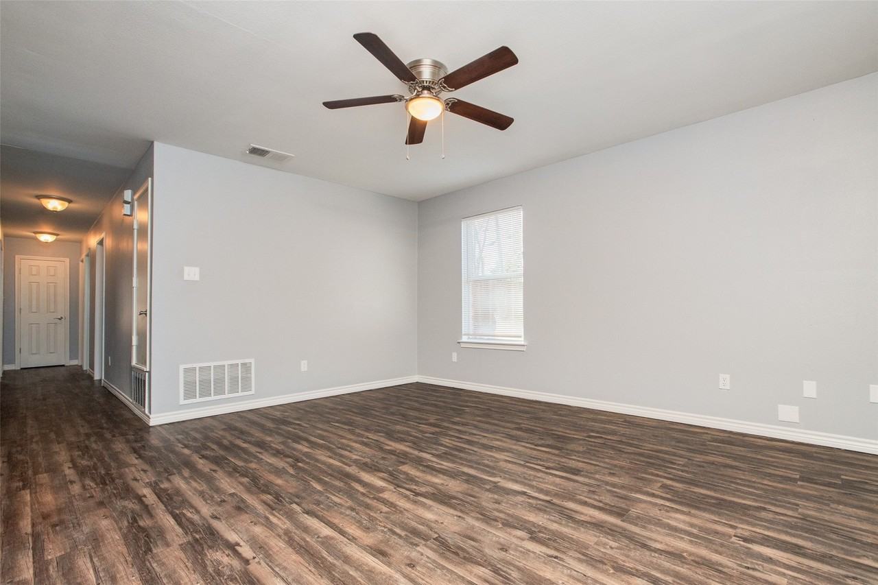 1008 Canal St #A - Photo 4 of 23