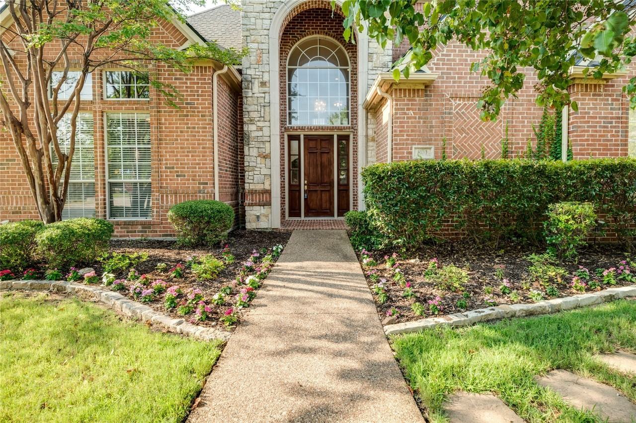 801 Camelot Ct - Photo 4 of 38