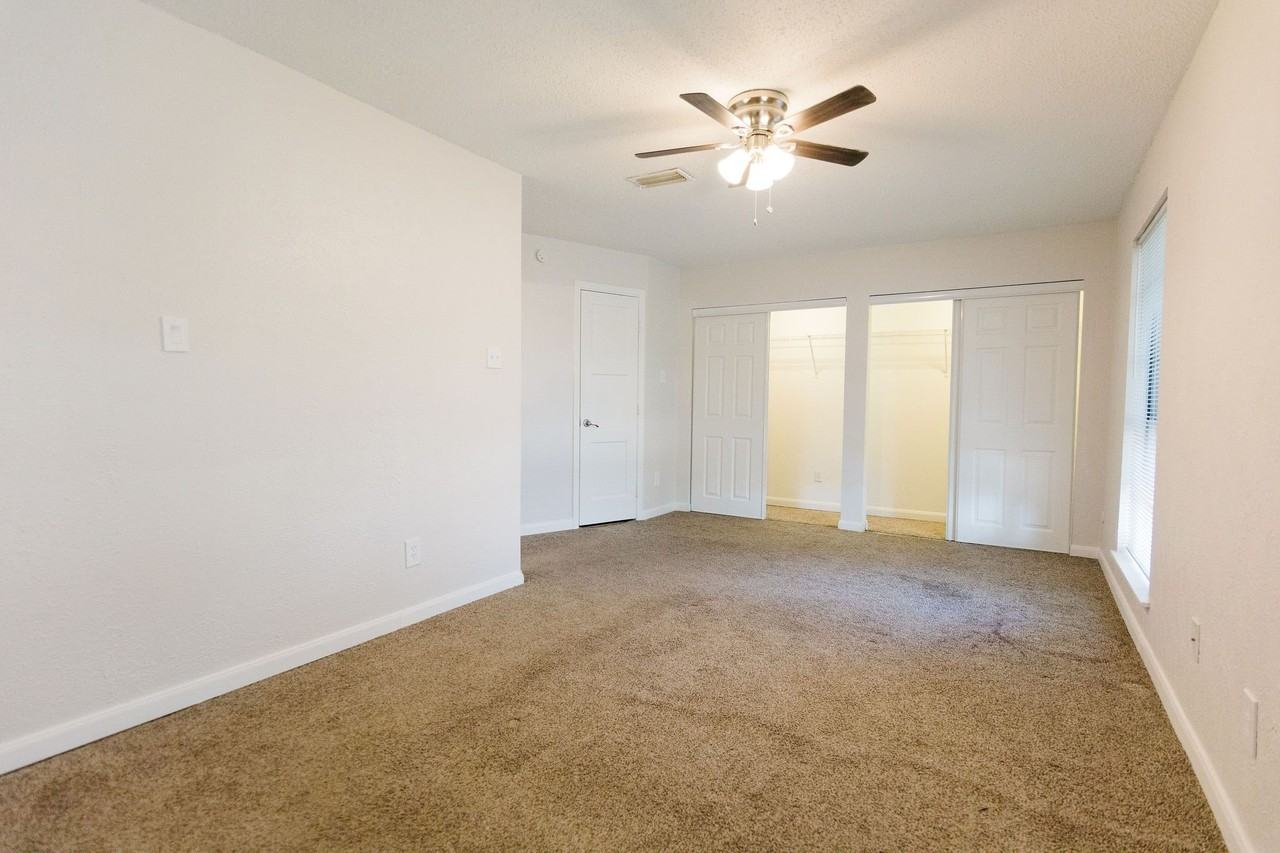 2103 Cedarcrest Dr - Photo 5 of 40