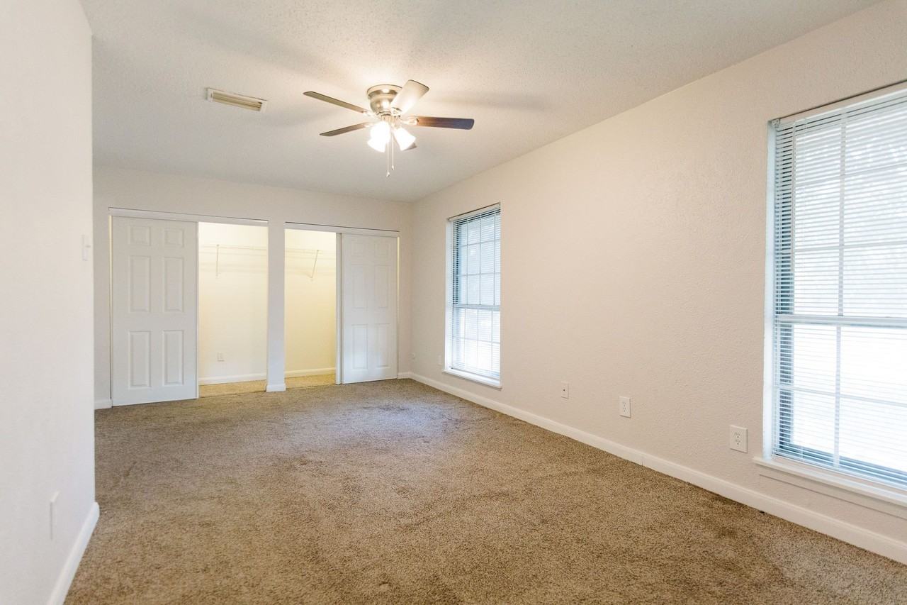 2103 Cedarcrest Dr - Photo 6 of 40