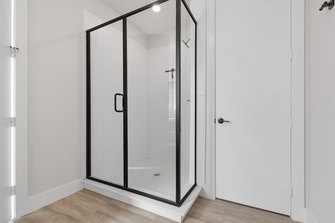 1028 Bastion Ct - Photo 7 of 19
