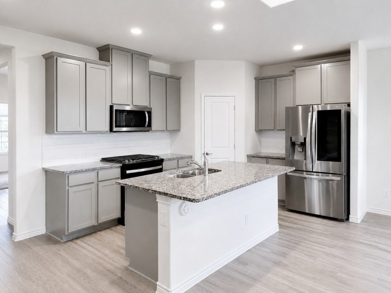 10812 Ponderosa Trl - Photo 7 of 38