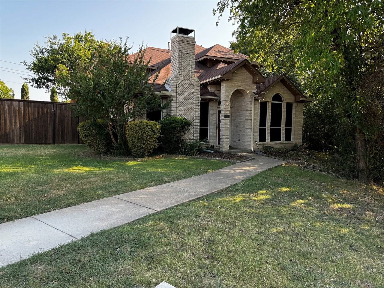 1365 W Branch Hollow Dr