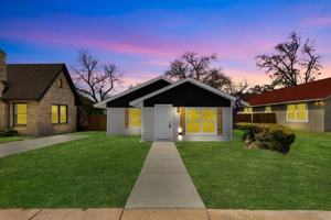 featured image of 3024 James Ave