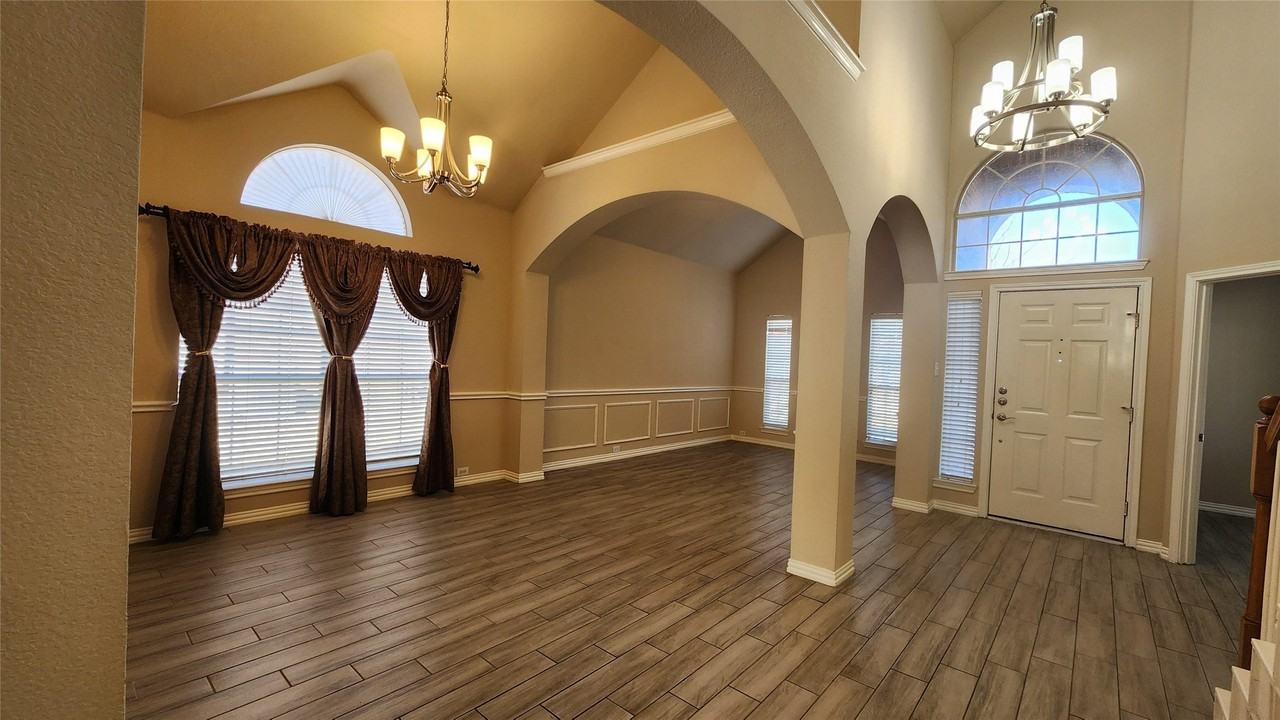 420 Misty Ln - Photo 7 of 37