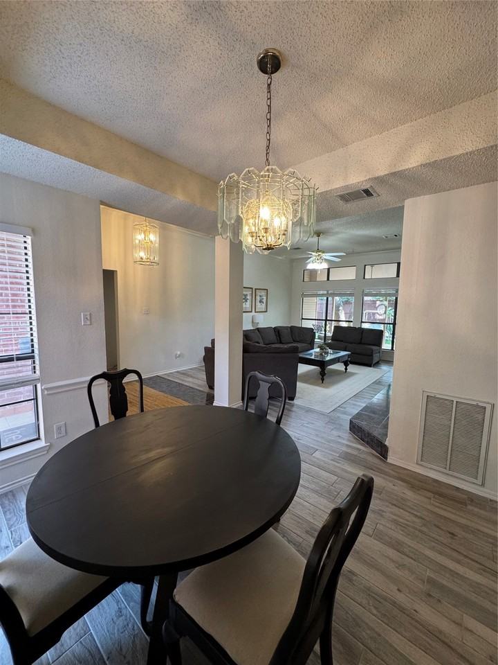 521 Post Oak Rd - Photo 7 of 16