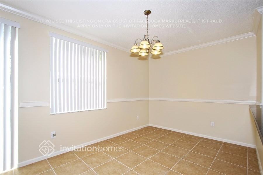 6251 Oak Bluff Way - Photo 6 of 18