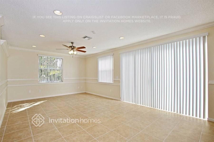 6251 Oak Bluff Way - Photo 7 of 18