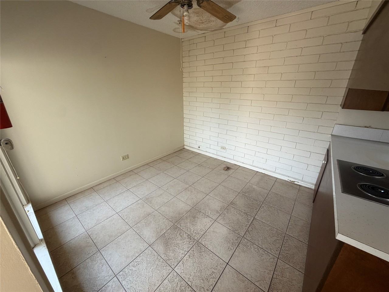 3535 Yale Ave #4 - Photo 5 of 11