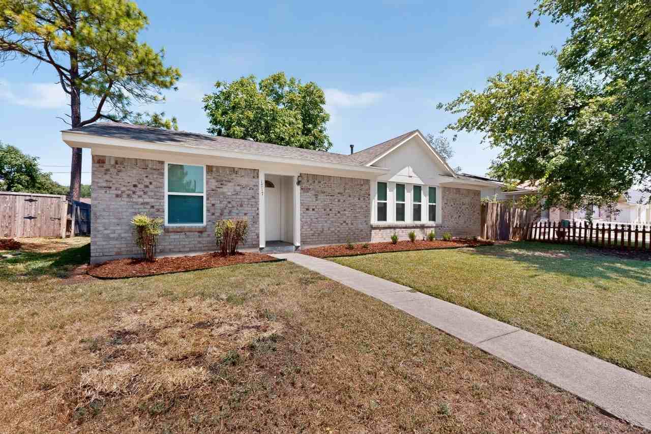 1717 Japonica Ln - Photo 3 of 39