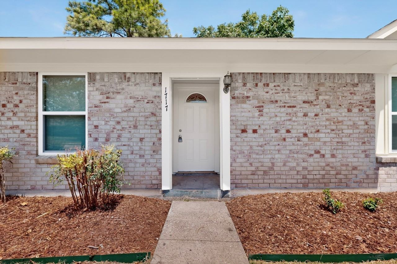 1717 Japonica Ln - Photo 4 of 39