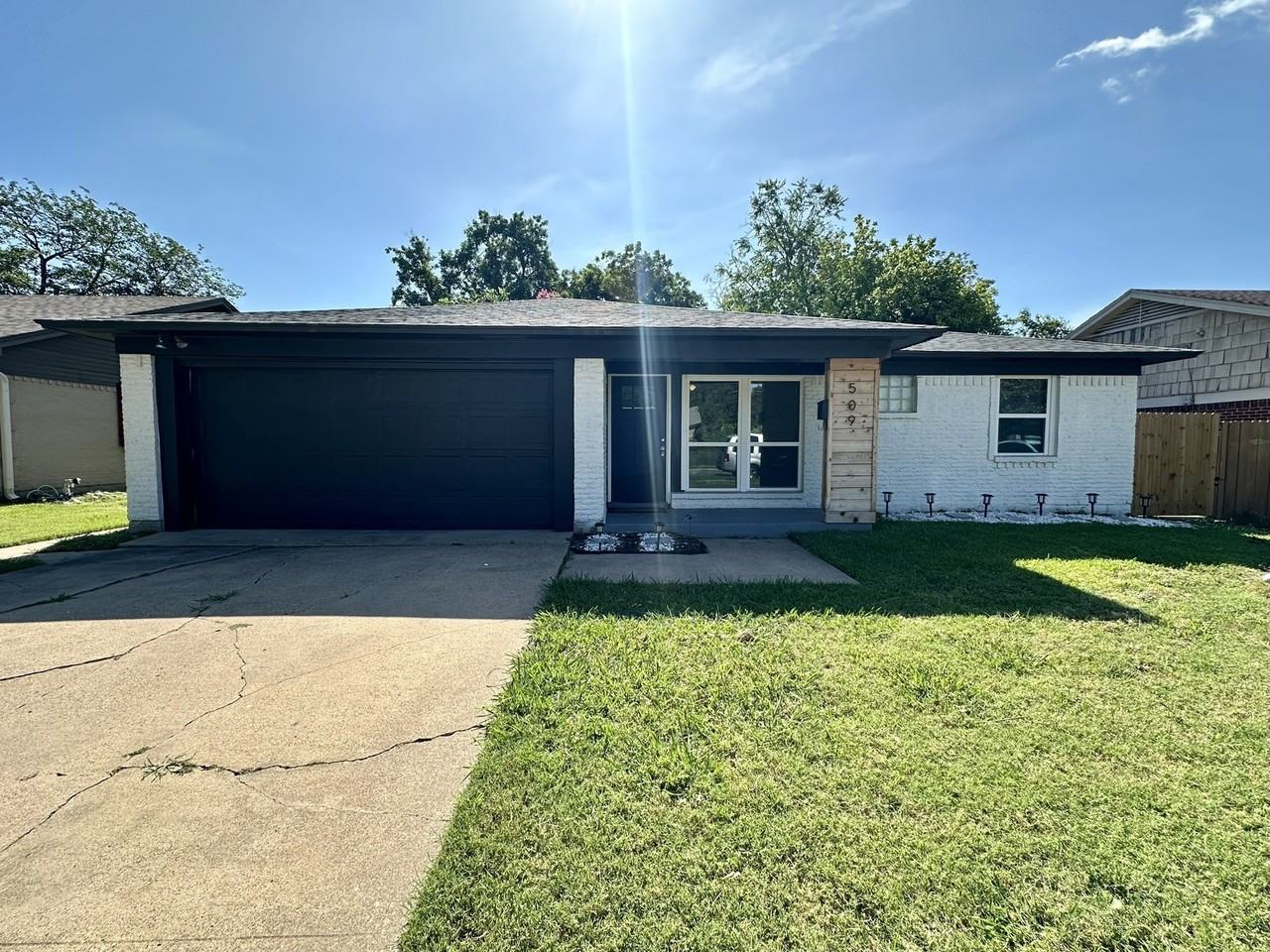 509 Dover Dr - Photo 2 of 40