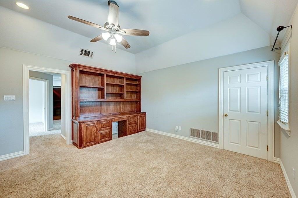 2804 Vermont Ct - Photo 2 of 38