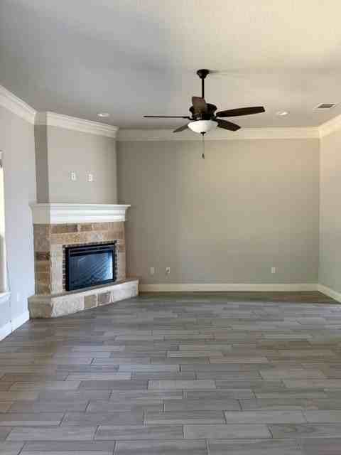 272 Jacinth Ln - Photo 4 of 18