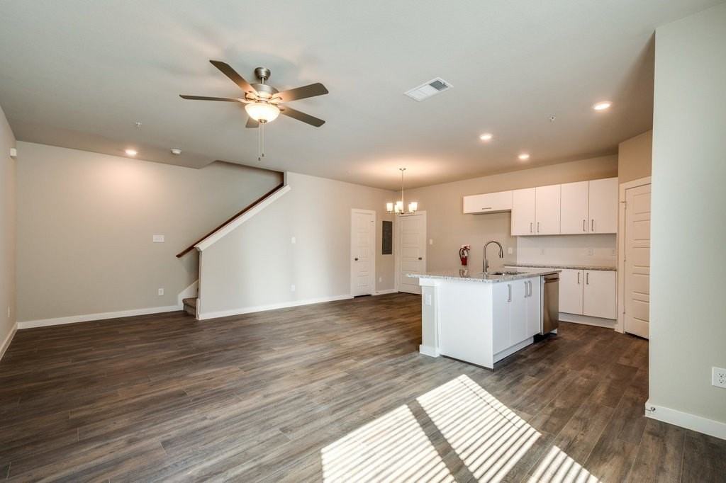 700 Fallow Dr