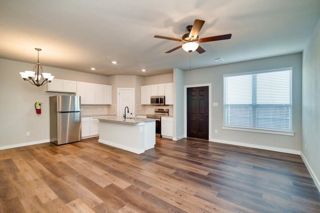 745 Harvest Moon Dr - Photo 5 of 18