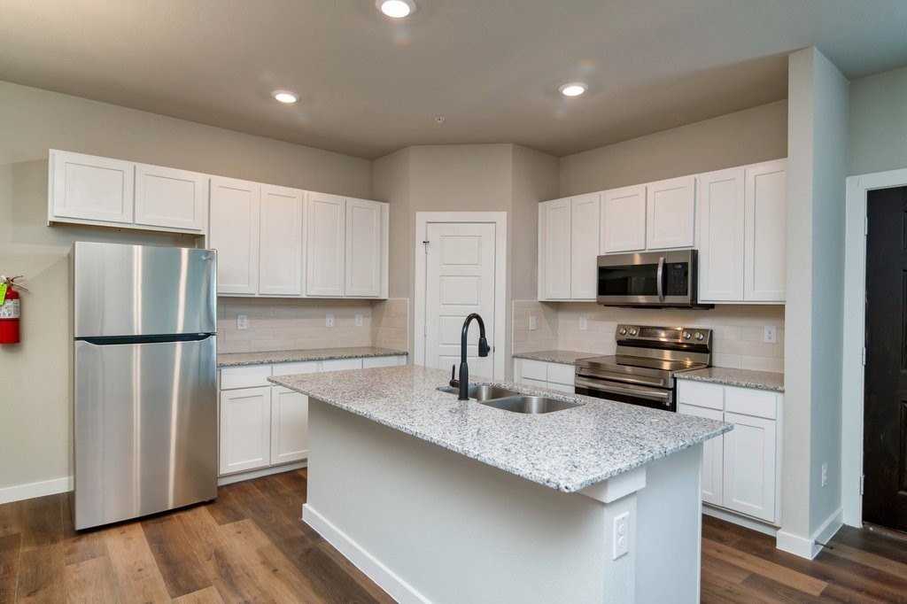745 Harvest Moon Dr - Photo 7 of 18