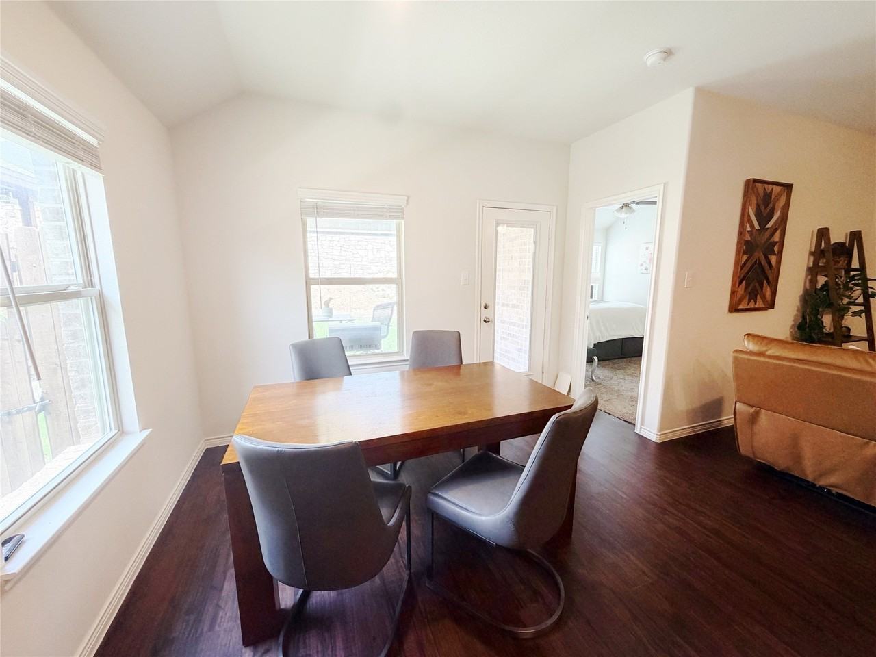 3601 Sabine Dr - Photo 6 of 26