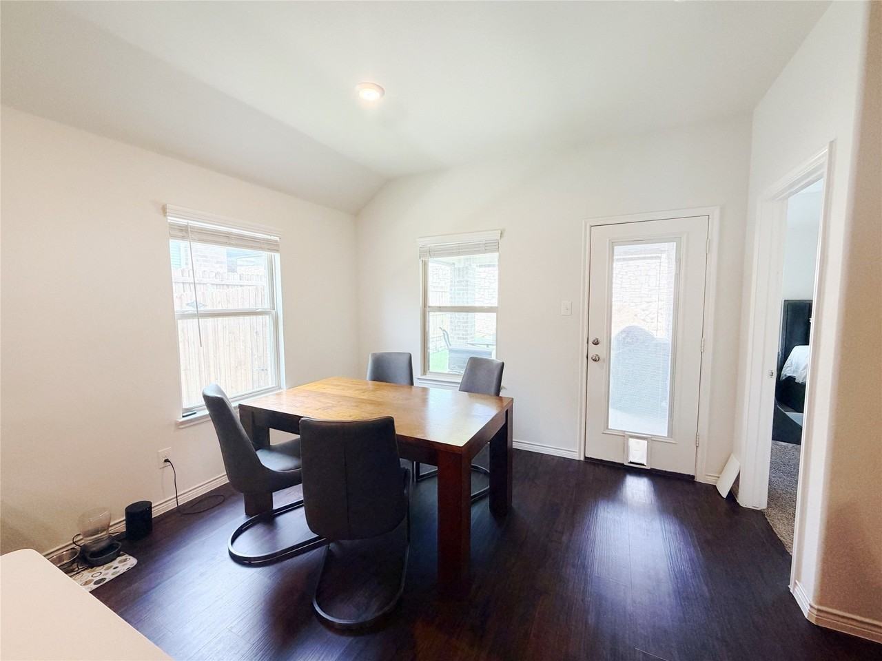 3601 Sabine Dr - Photo 7 of 26