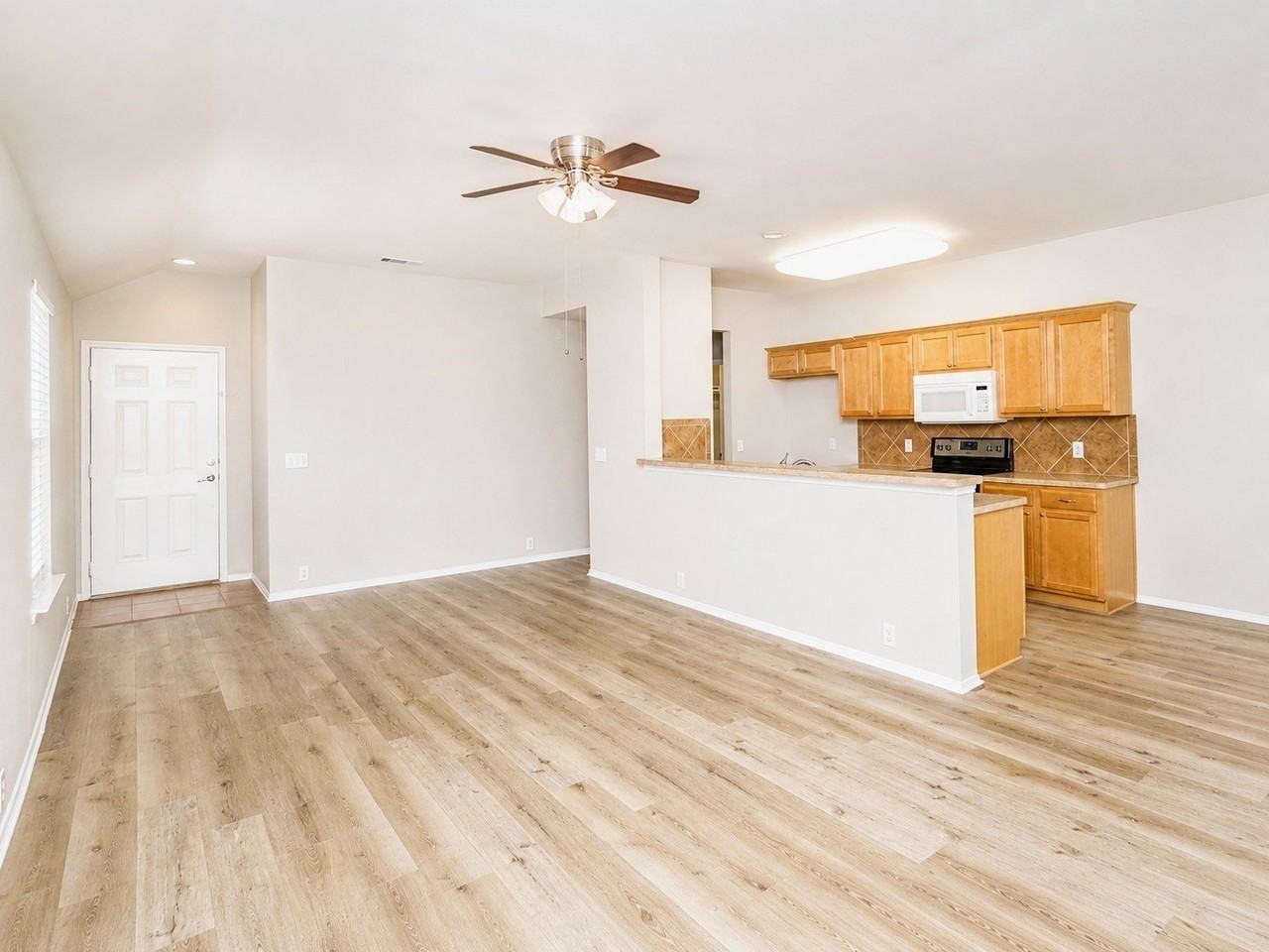 8925 Sierra Trl - Photo 5 of 21