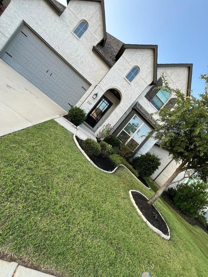1317 Thrasher Dr - Photo 3 of 40