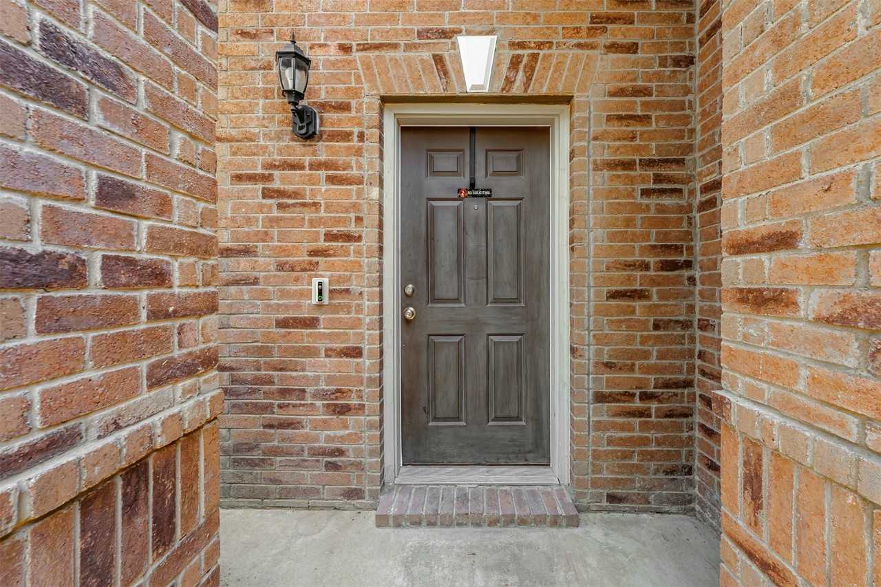 5946 Harbor Glen Dr - Photo 3 of 28