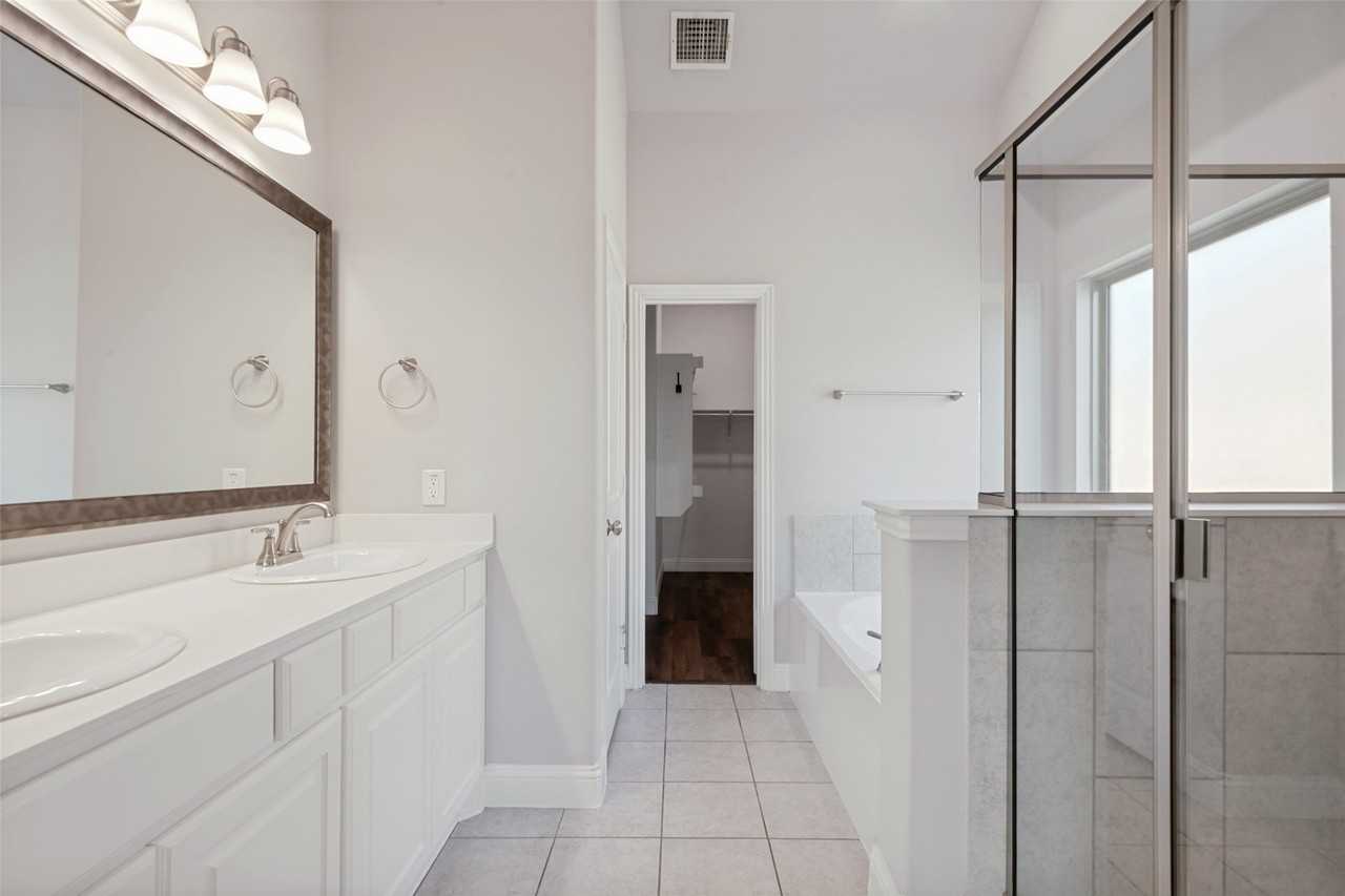 328 Van Buren Dr - Photo 6 of 13