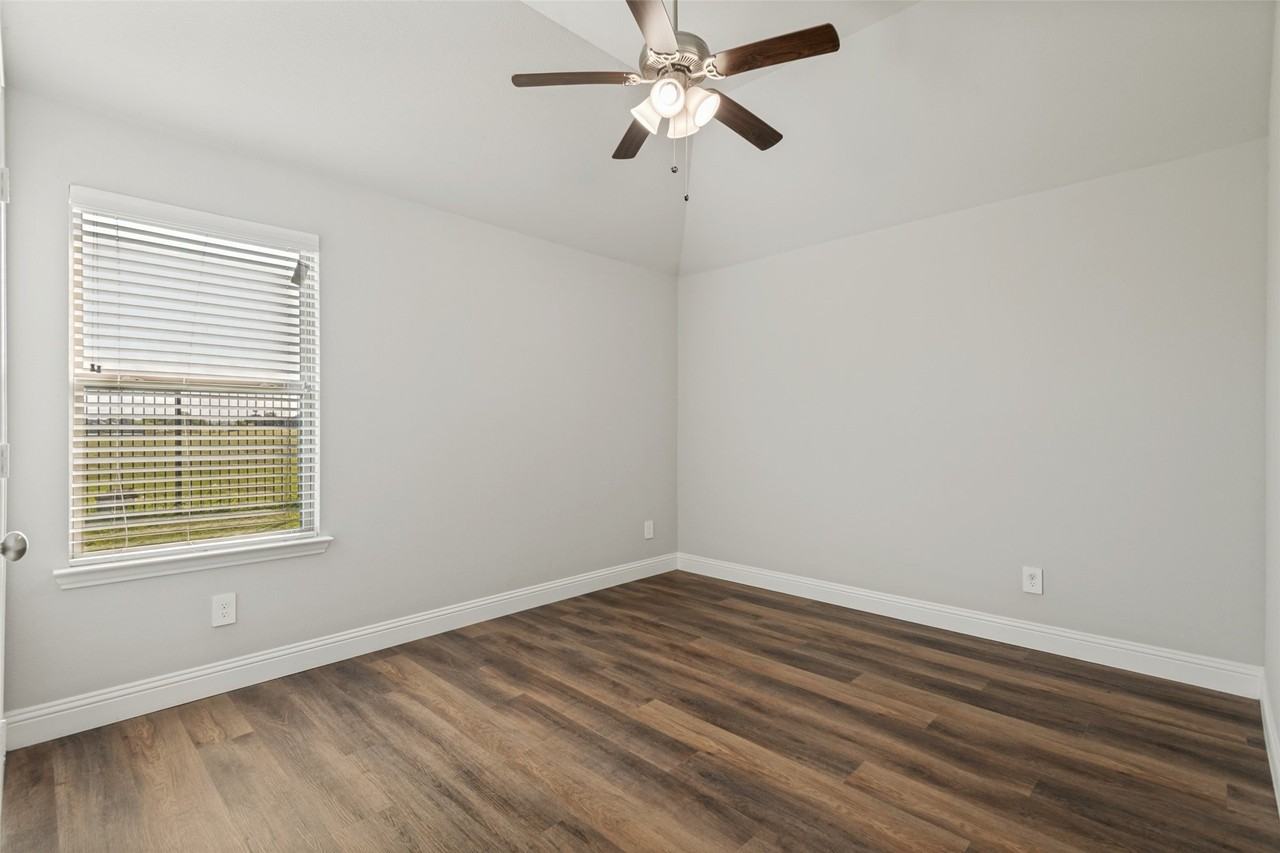 328 Van Buren Dr - Photo 7 of 13