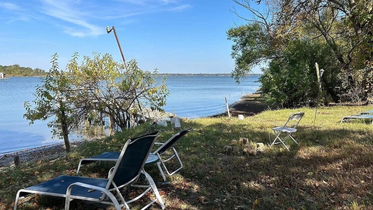 10164 Gaillard Lake Est - Photo 2 of 23