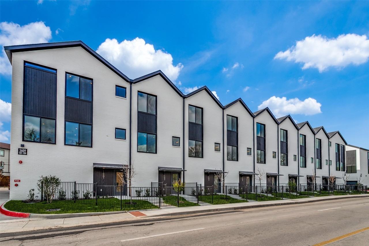 5609 Live Oak St #502