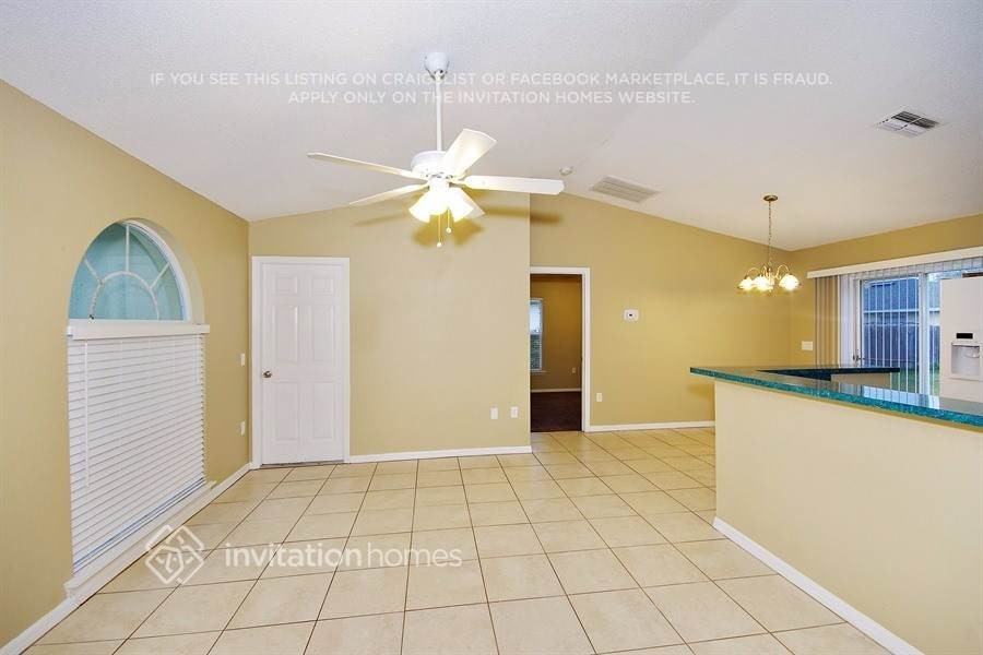 711 Hawk Ln - Photo 3 of 17